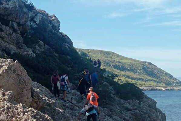 Πεζοπορία στο Λουτράκι παράκτια διαδρομή - Ηραίο