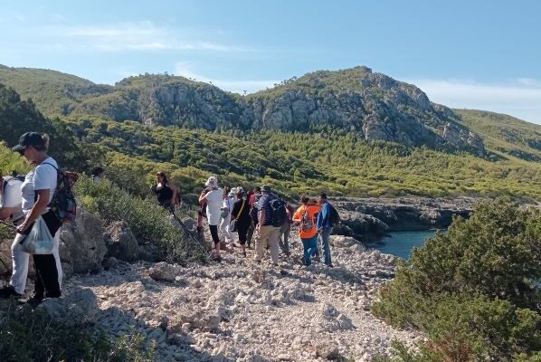 Πεζοπορία στο Λουτράκι παράκτια διαδρομή - Ηραίο