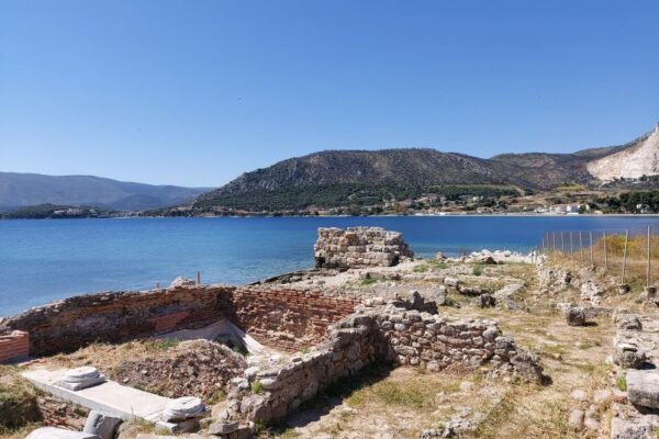 ΕΝ ΦΥΣΕΙ KEXRIES ISTHMIA