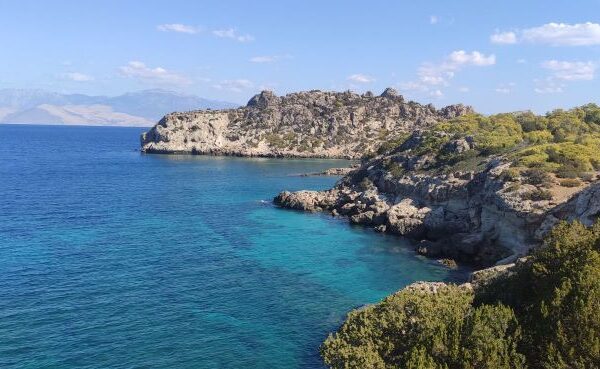 Πεζοπορία στο Λουτράκι παράκτια διαδρομή - Ηραίο